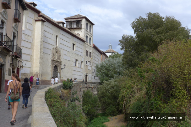 photo 1566073