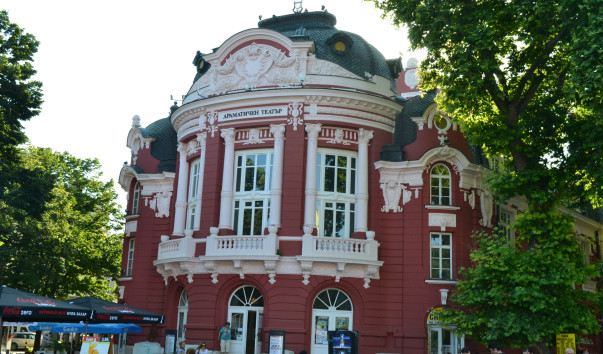 Театр в Варне