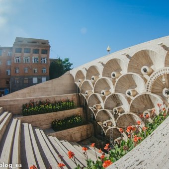 Каскад — современный символ Еревана