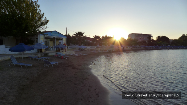 photo 1593596
