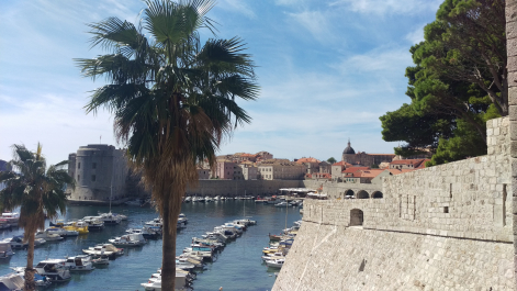 photo 1749676