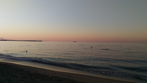 photo 1528496