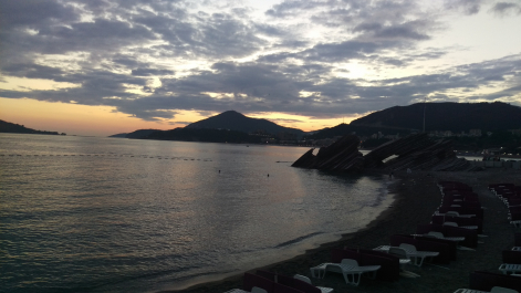 photo 1676564