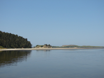 photo 1535823