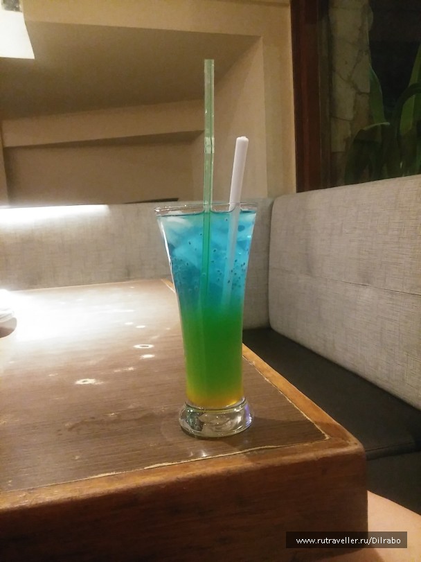 photo 1586130