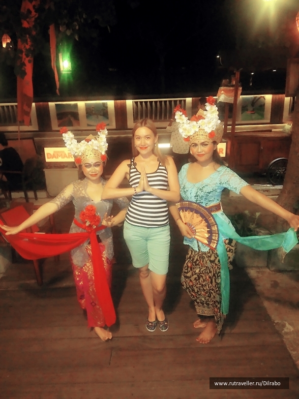 photo 1586133