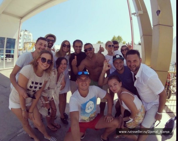 photo 1413743