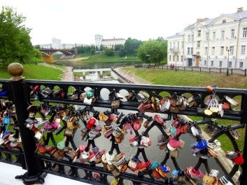 photo 1744635