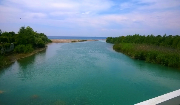 река Улугуней впадает в Средиземное море