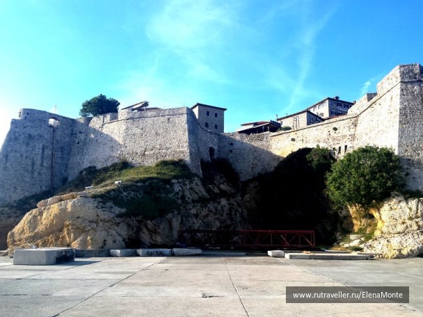 photo 1424379