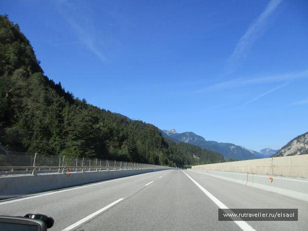 photo 1347882