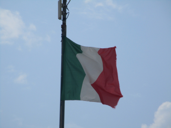 photo 1347869