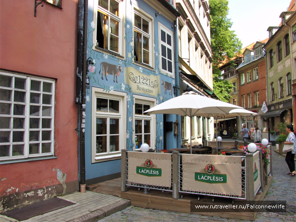 photo 1564172