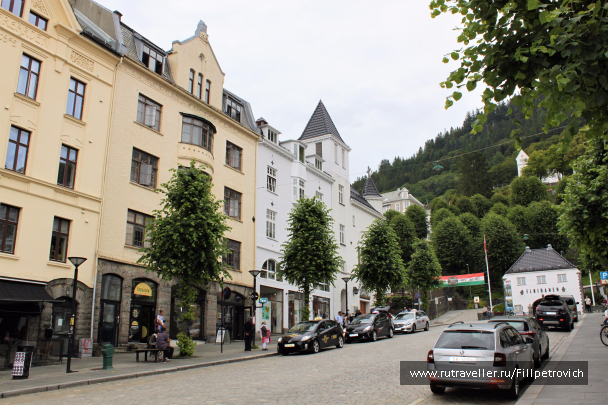 photo 1545611