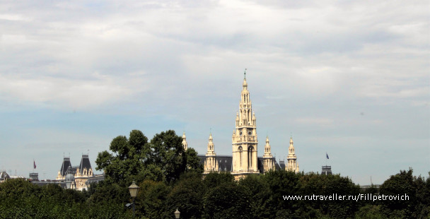 photo 1543810