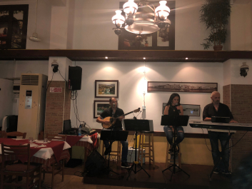 photo 1647929