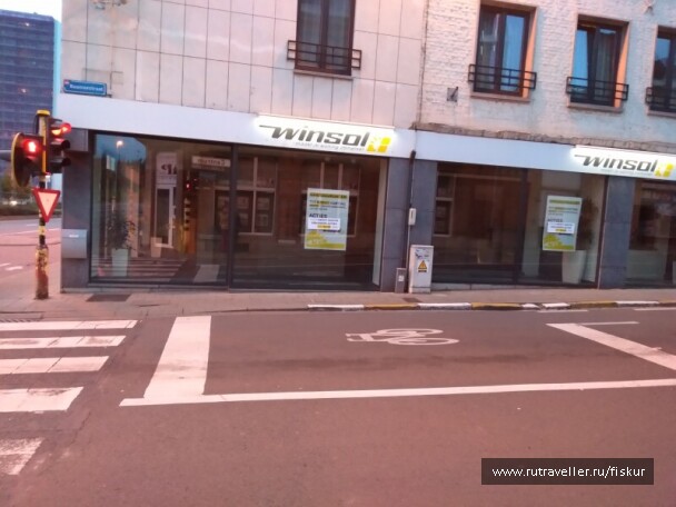 photo 1562301