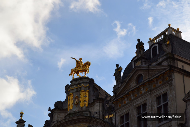 photo 1572873