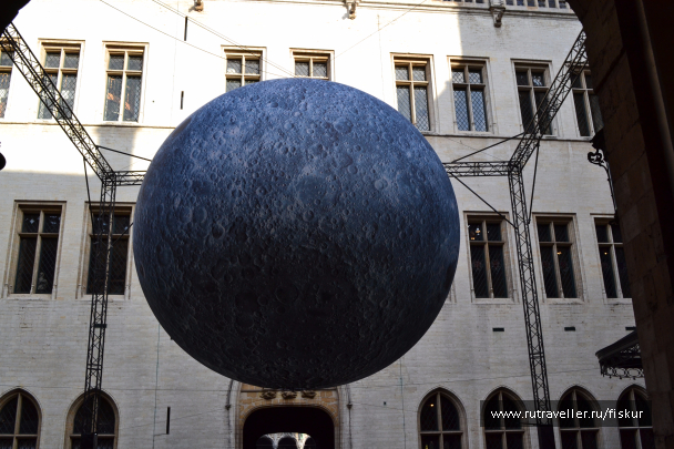 photo 1572878