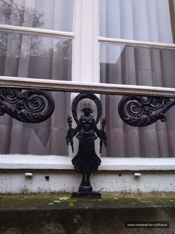 photo 1565722