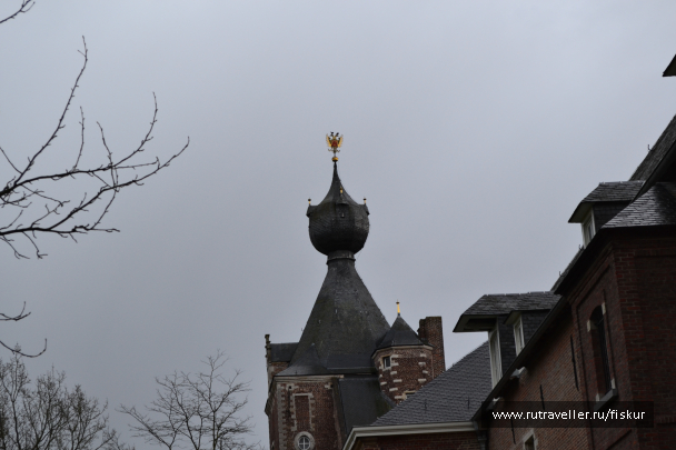 photo 1585235
