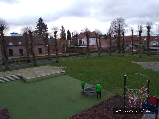 photo 1597867