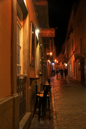 photo 1570466