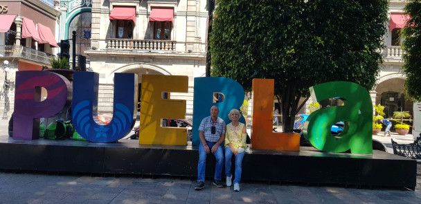 photo 2048011
