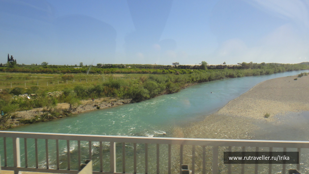 photo 1444592