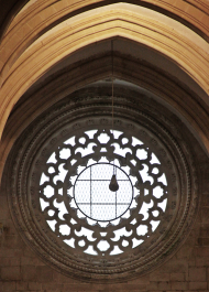 photo 1512435