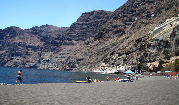 Playa de Los Guíos (Los Gigantes)