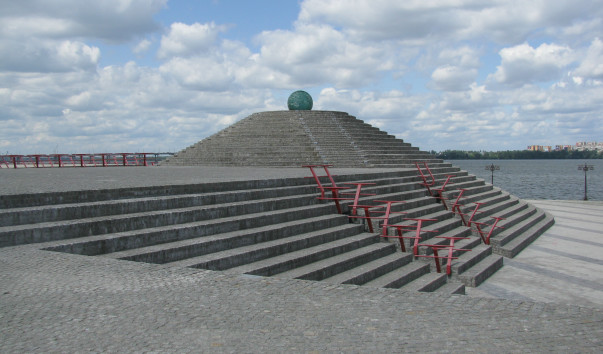 Монумент