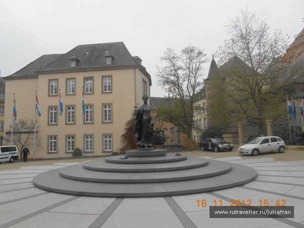 photo 438024
