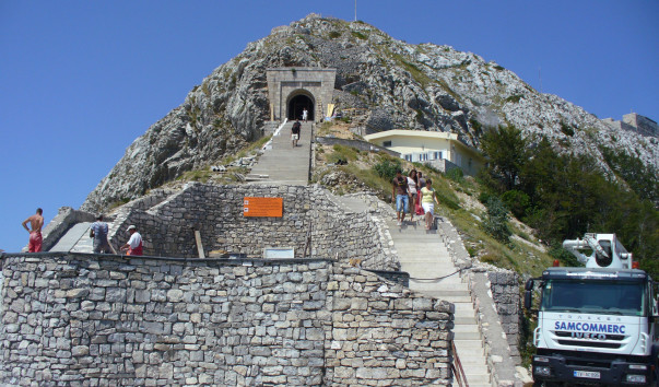 Лестница в 461 ступеньку.