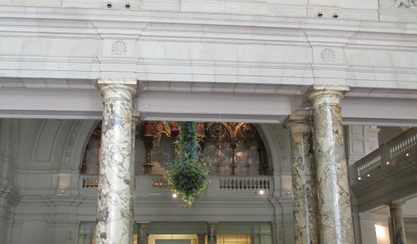 V&A 02