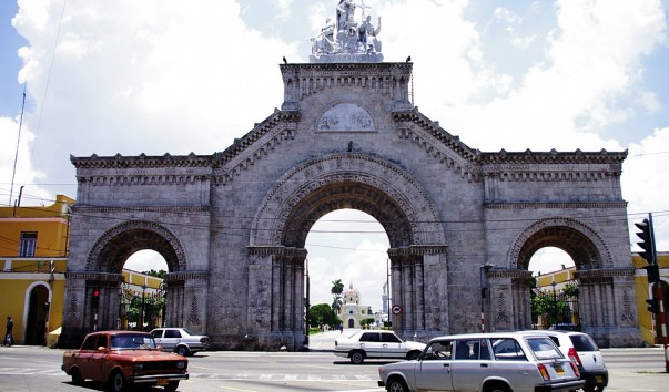 la Puerta de la Paz