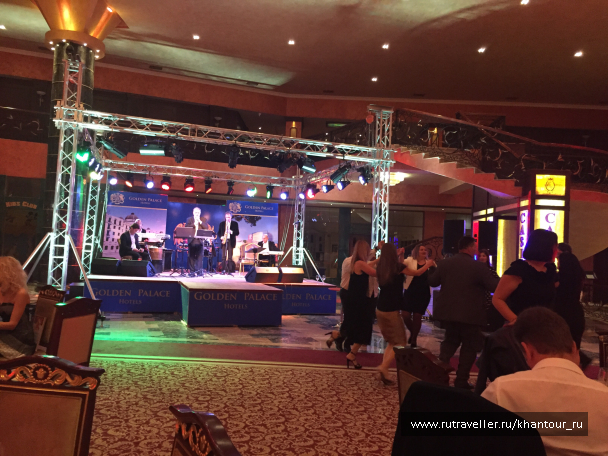 photo 1302210