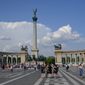 Венгрия. Будапешт. Площадь Героев и Парк Варошлигет