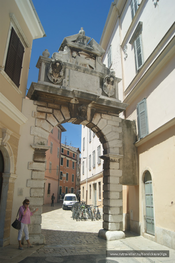 photo 1329142
