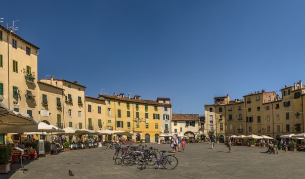 Lucca_2012-0591 Panorama