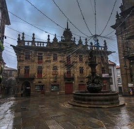 photo 1572608