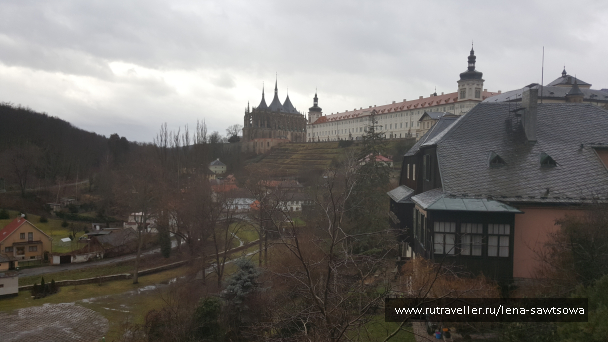 photo 1587476