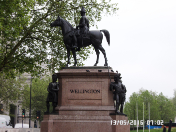 photo 1502421