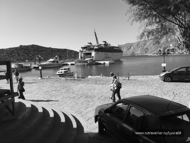 photo 1565792