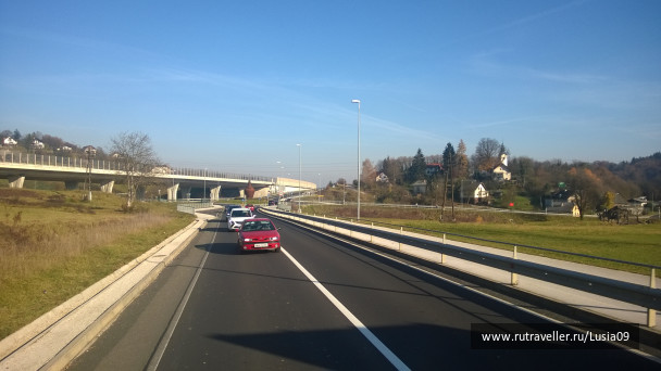 photo 1565858