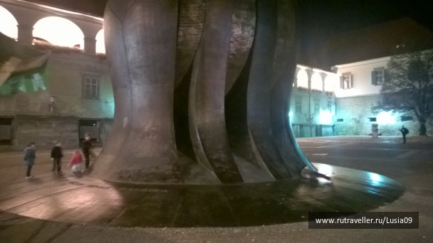 photo 1573414