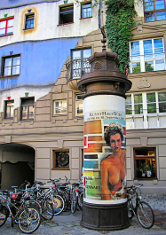 photo 2010052