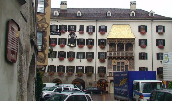innsbruck haus mit golden-1