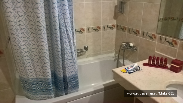 photo 1600879