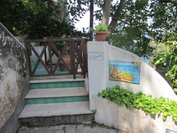 photo 1327164